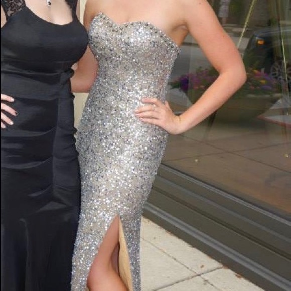 Shail K. Strapless Formal Dress, or Prom Dress - Picture 3 of 8